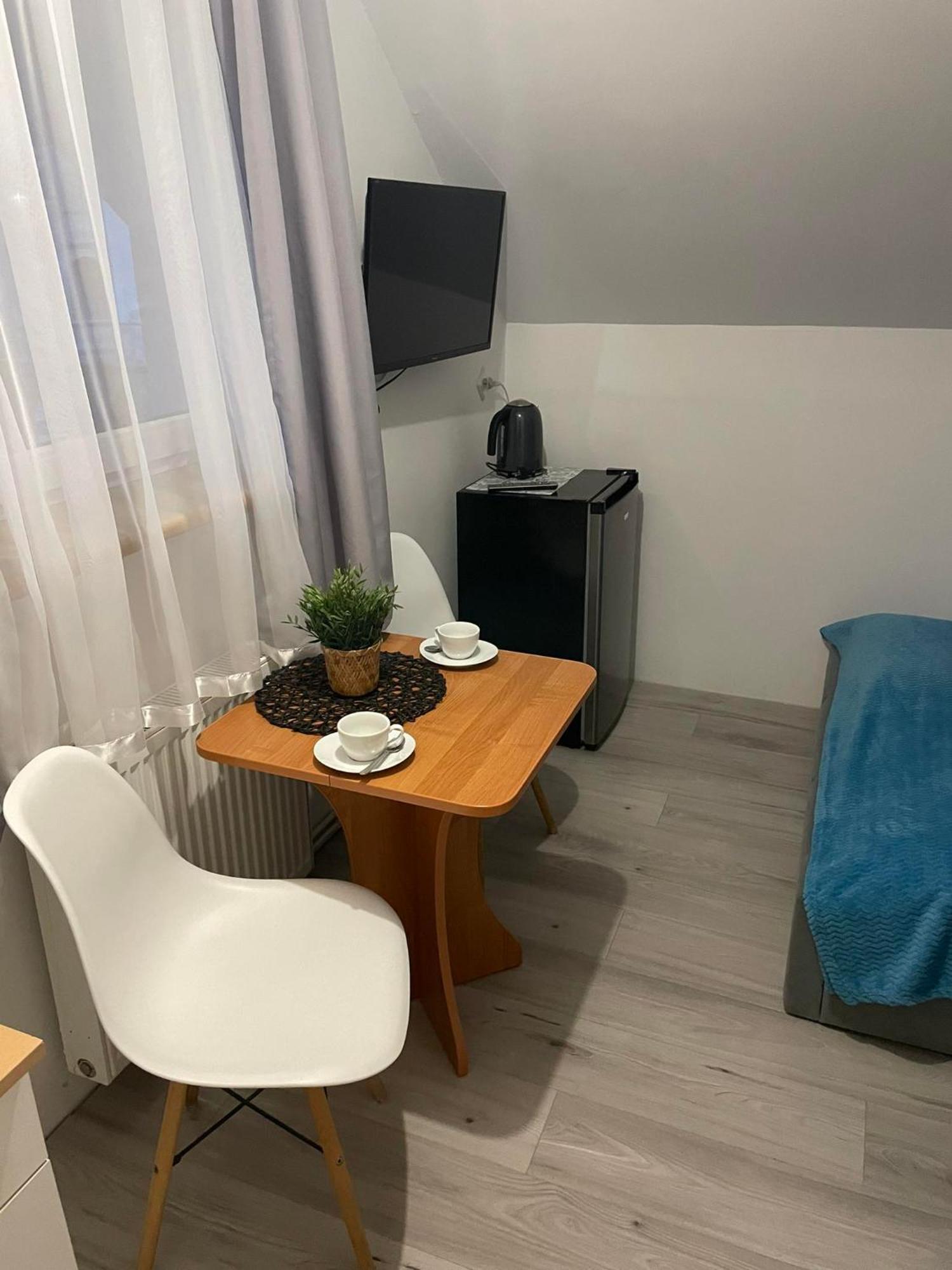 Pokoje I Apartamenty Polna 19 Niechorze Kamer foto