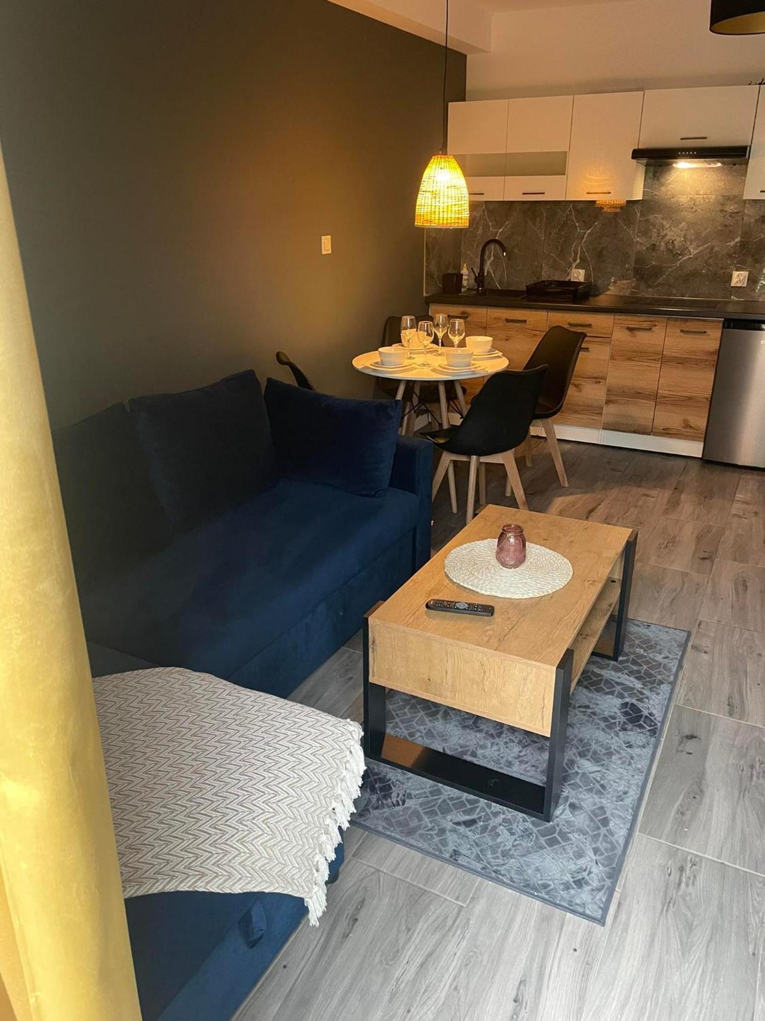 Pokoje I Apartamenty Polna 19 Niechorze Kamer foto